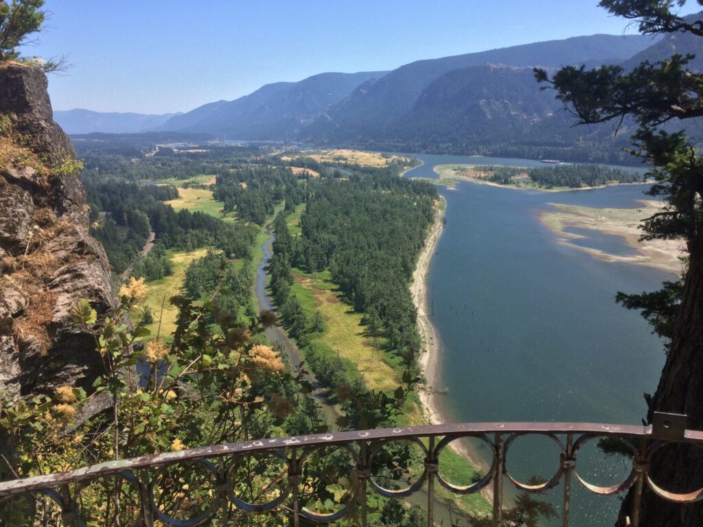 Beacon Rock by Cagey
