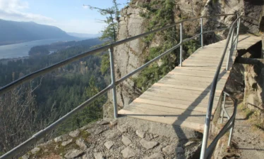 BeaconRockTrail