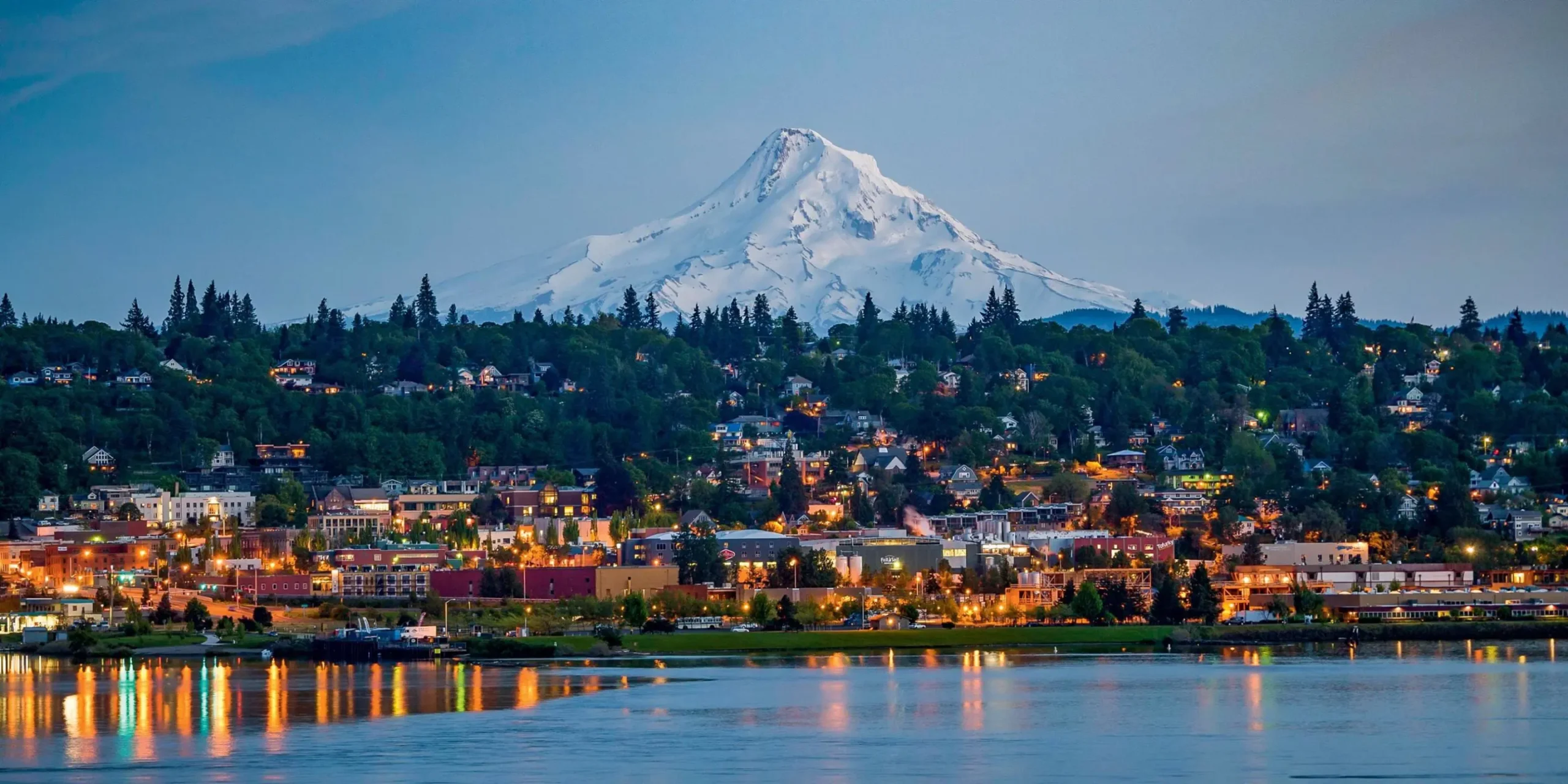 hood-river-oregon-via-magazine-aaa-hero-orMA21jpg.jpg-scaled